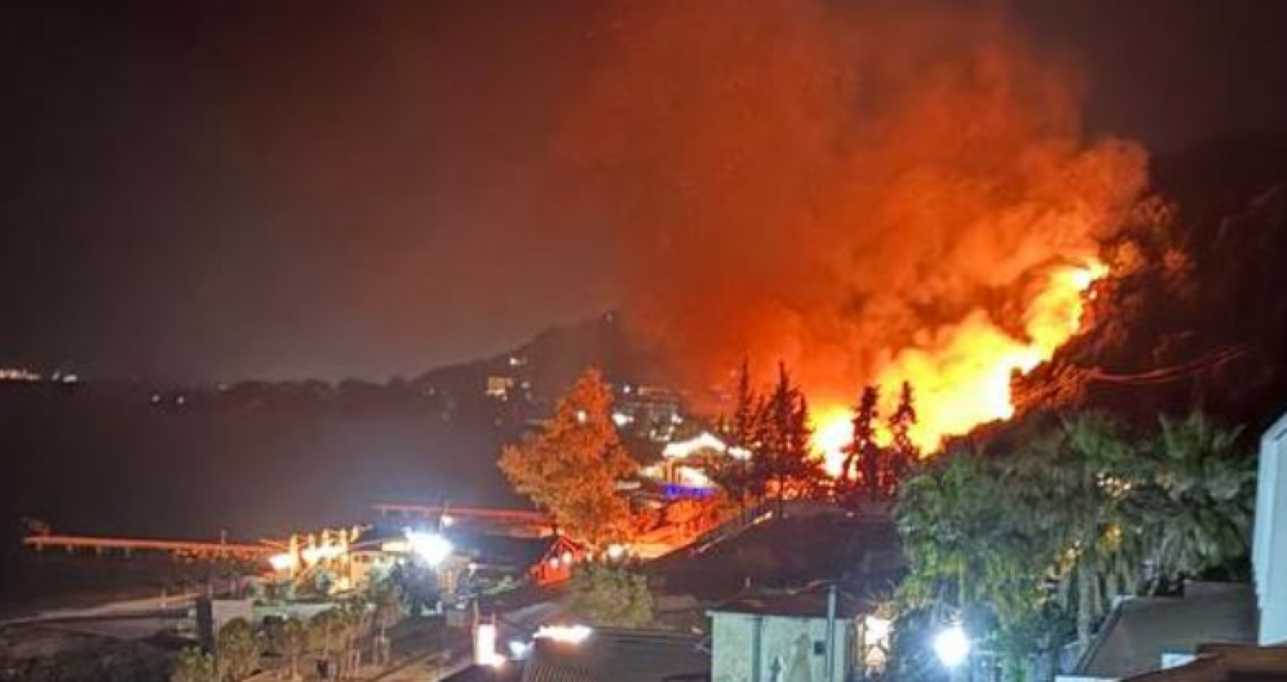 Massive Fire in Radhima: Beach Bar Destroyed as Flames Spread to Hills ...